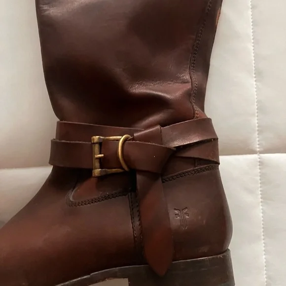FRYE brown leather riding boots 9.5 B. Excellent condition. - Picture 2 of 7